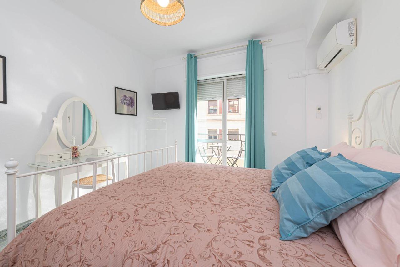 Wintowinrentals Ubicacion Fabulosa, Completo Apartamento Con Parking En El Soho De Малага Екстериор снимка