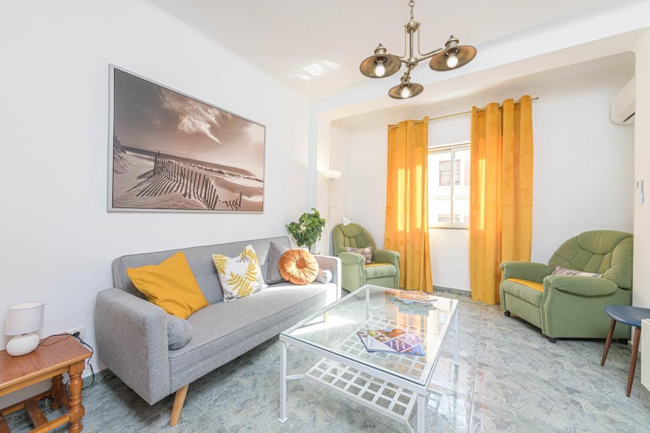 Wintowinrentals Ubicacion Fabulosa, Completo Apartamento Con Parking En El Soho De Малага Екстериор снимка