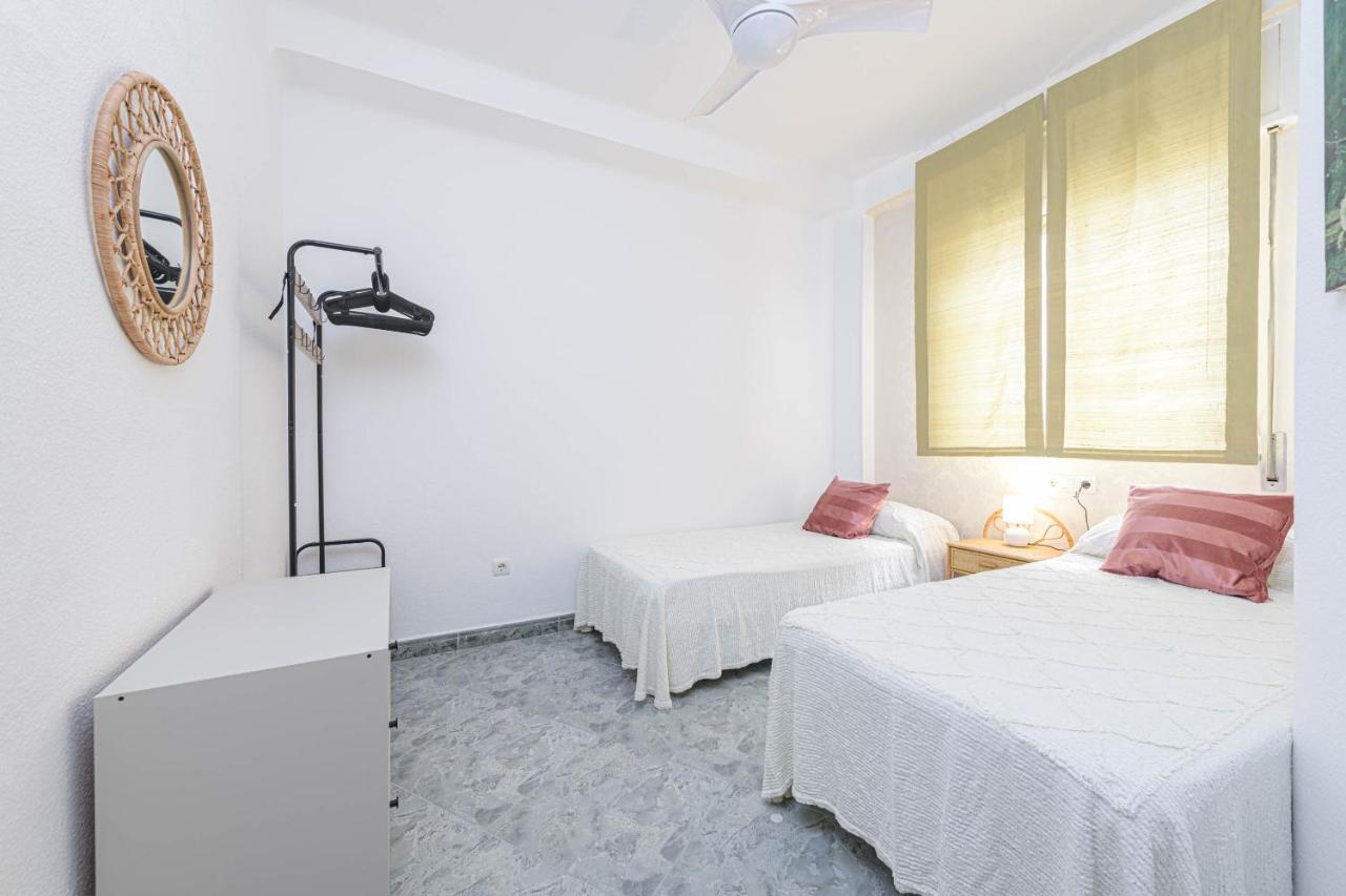 Wintowinrentals Ubicacion Fabulosa, Completo Apartamento Con Parking En El Soho De Малага Екстериор снимка