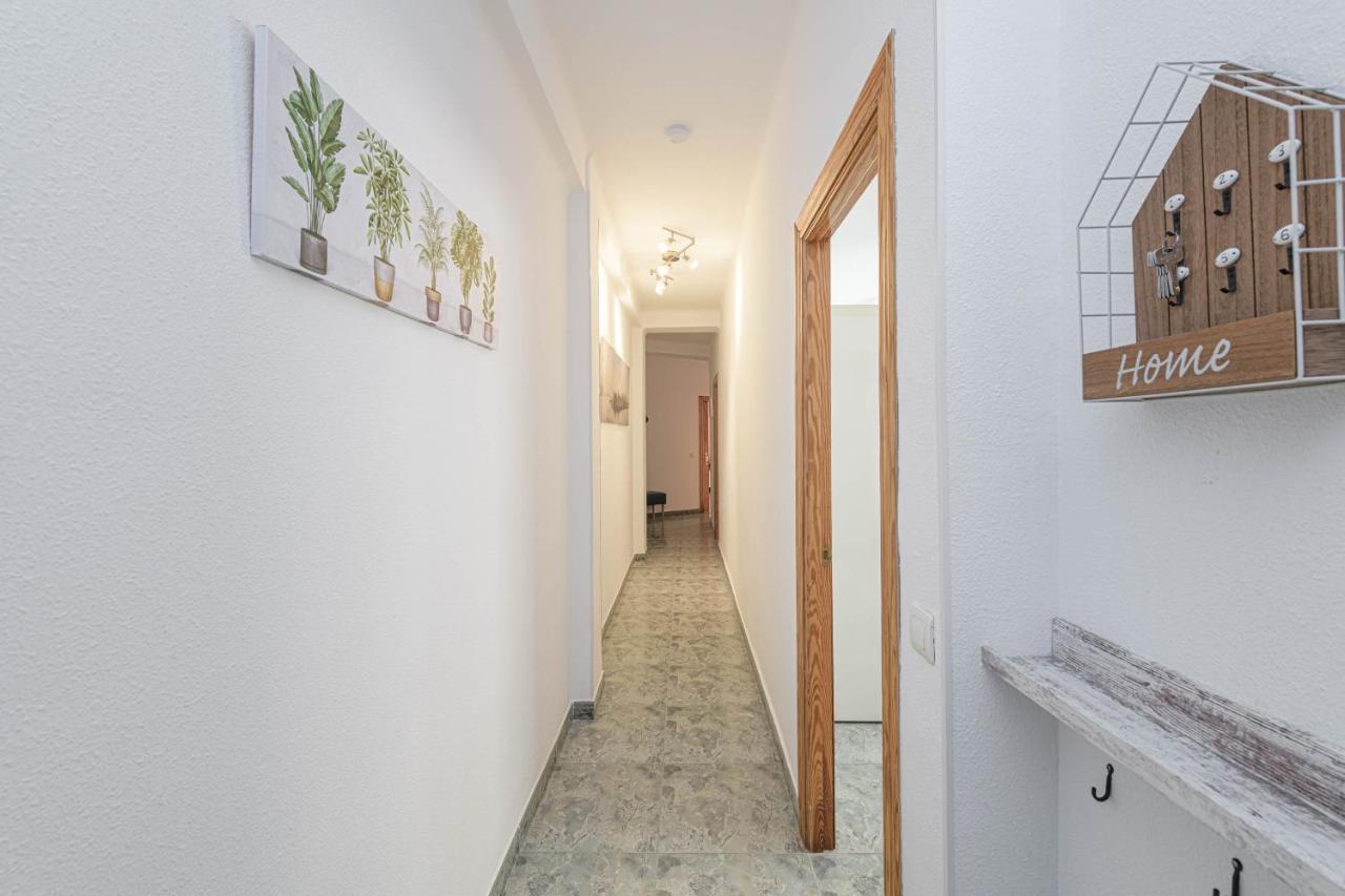 Wintowinrentals Ubicacion Fabulosa, Completo Apartamento Con Parking En El Soho De Малага Екстериор снимка