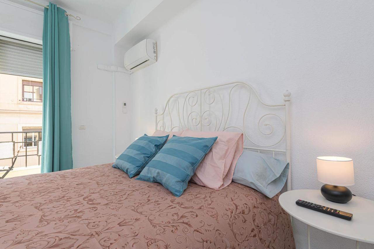 Wintowinrentals Ubicacion Fabulosa, Completo Apartamento Con Parking En El Soho De Малага Екстериор снимка