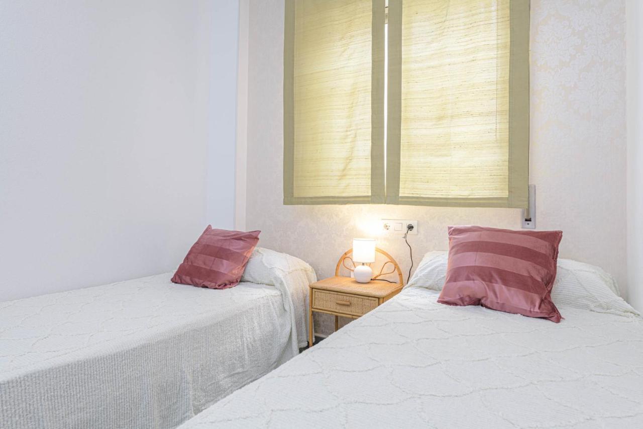 Wintowinrentals Ubicacion Fabulosa, Completo Apartamento Con Parking En El Soho De Малага Екстериор снимка