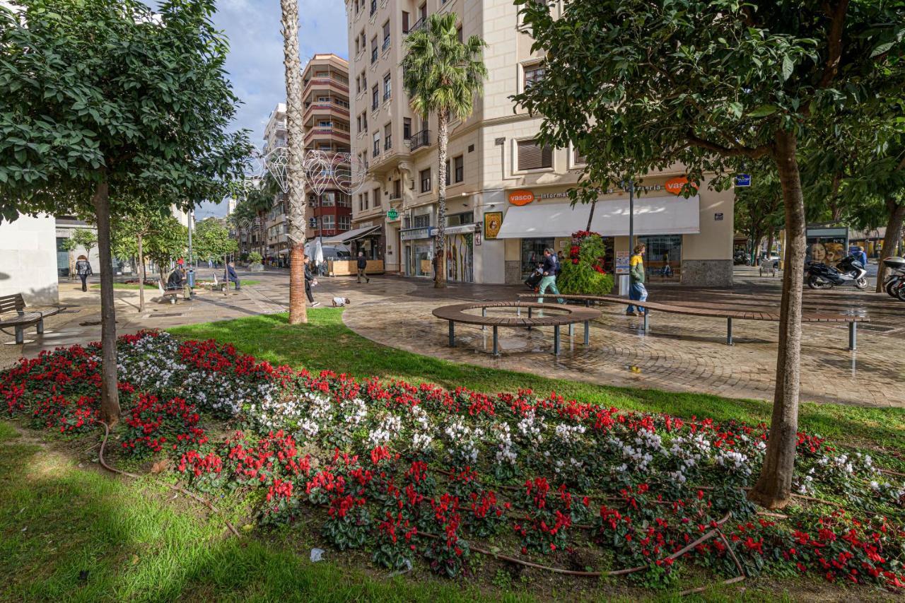 Wintowinrentals Ubicacion Fabulosa, Completo Apartamento Con Parking En El Soho De Малага Екстериор снимка