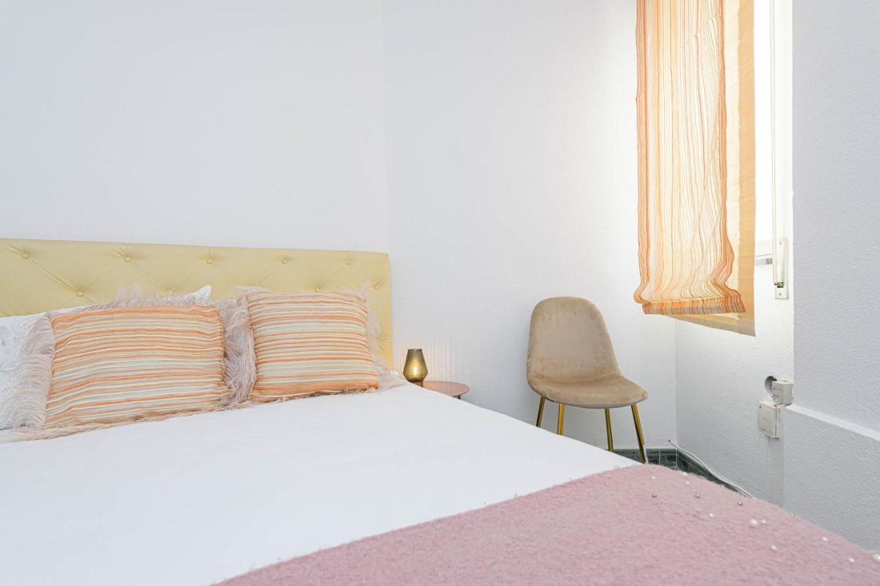 Wintowinrentals Ubicacion Fabulosa, Completo Apartamento Con Parking En El Soho De Малага Екстериор снимка
