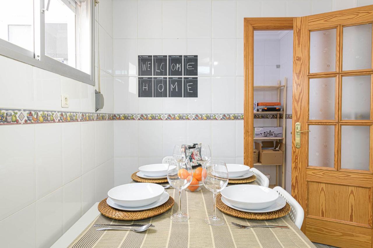 Wintowinrentals Ubicacion Fabulosa, Completo Apartamento Con Parking En El Soho De Малага Екстериор снимка