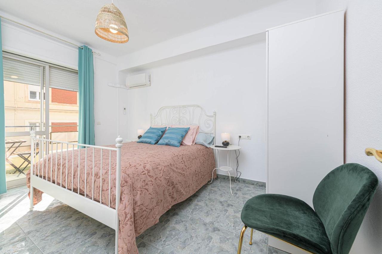 Wintowinrentals Ubicacion Fabulosa, Completo Apartamento Con Parking En El Soho De Малага Екстериор снимка