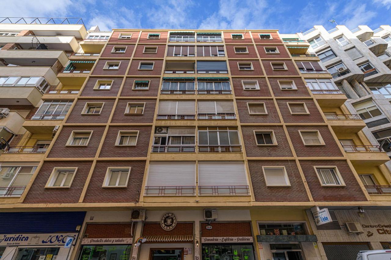 Wintowinrentals Ubicacion Fabulosa, Completo Apartamento Con Parking En El Soho De Малага Екстериор снимка